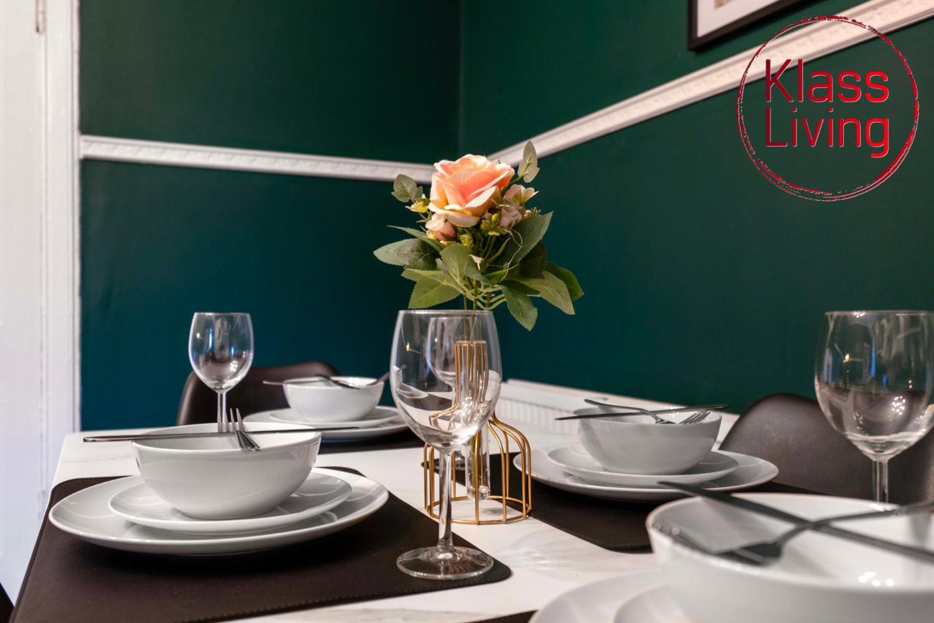 Alexander Apartment By Klass Living Coatbridge Exteriör bild